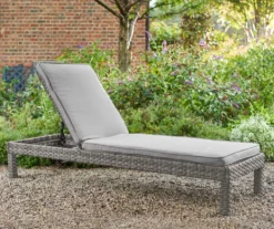 Broyhill Eagle Brooke All-Weather Wicker Cushioned Chaise Lounger -Outdoor Decor Sales 810555202 4