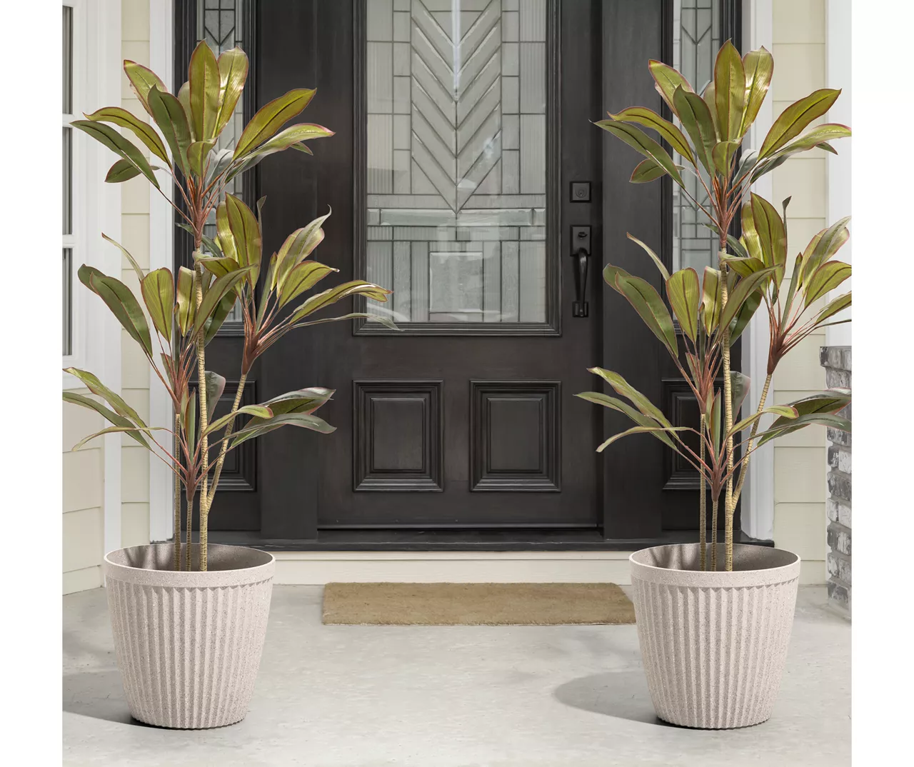 Glitzhome 15.5" Fluted Plastic Planters, 2-Pack 9 Glitzhome 15.5" Fluted Plastic Planters, 2-Pack - Image 7